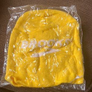 Brooks Yellow Beanie, NWT